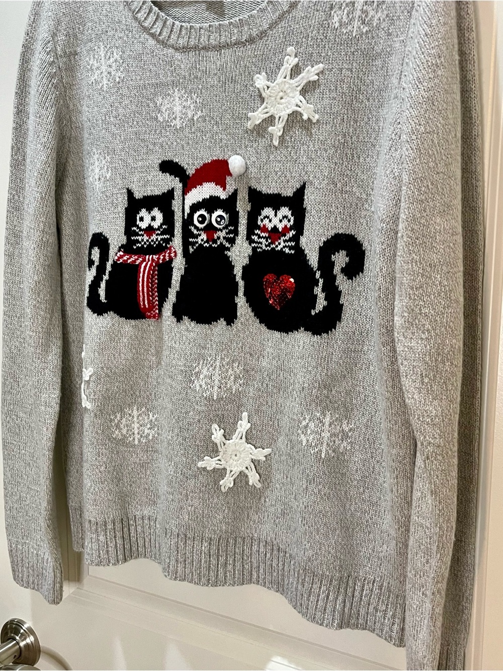 Karen Scott Christmas Sweater with Festive Black Cat Trio - Picture 6 of 10